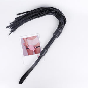 Látigo de coqueteo sexy con mango Sm Restrain Pvc Tailed Leather Whip Sex Toy para pareja Play <span class=keywords><strong>Spanking</strong></span> - Product Image 5