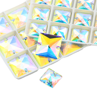 Selina Cristal Résistant aux Rayures K9 Verre Carré Flatback Strass-Design Double Trou pour Haute Couture & DIY Formalwear
