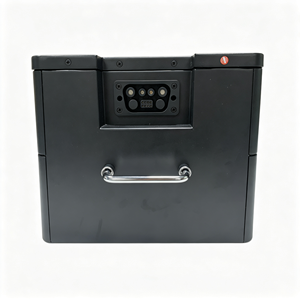 แบตเตอรี่ลิเธียม 24V 48V 100Ah 200Ah สำหรับหุ่นยนต์ตรวจสอบและลาดตระเวนโรงไฟฟ้า แบตเตอรี่อุตสาหกรรมแบบกำหนดเอง - Product Image 3