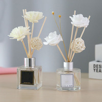 Flacon de parfum en verre de silex de haute qualité 50ml 100ml flacon diffuseur de parfum carré plat étiquette personnalisée décalcomanies