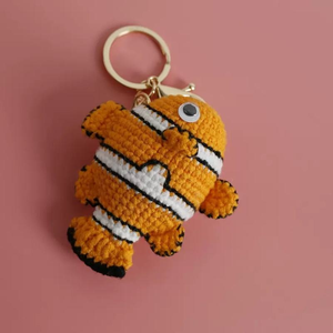 Nuovi Portachiavi a Forma di Pesce Pagliaccio Lavorati all'Uncinetto, Animali Marini Personalizzati Fatti a Mano - Product Image 5