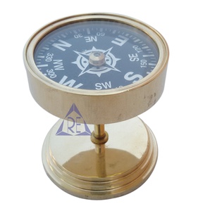 可收藏的黄铜海洋工艺品船罗盘书桌罗盘复古航海闪亮黄铜导航罗盘