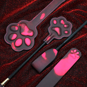 Sp Tool Látigo de entrenamiento y castigo para juegos sexuales, con cambio de temperatura, diseño de garra de gato tridimensional, tipo regla, generación Sm - Product Image 1