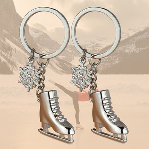 Porte-clés Patins à Roulettes, Porte-clés Patins, <span class=keywords><strong>Pendentif</strong></span> Clé <span class=keywords><strong>Jeux</strong></span> <span class=keywords><strong>de</strong></span> Neige, Porte-clés Hiver en Alliage <span class=keywords><strong>de</strong></span> Zinc Métallique, Porte-monnaie Personnalisé Rond - Product Image 1
