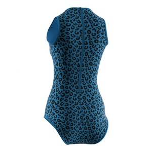 Equipo de Natación Avanzado para Mujer con Propiedades Resistentes al Cloro y Ajuste Aerodinámico para Uso Competitivo - Product Image 5