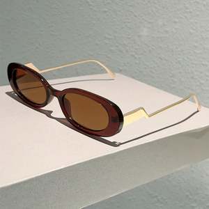 Lunettes de soleil ovales vintage 2025 avec logo personnalisé, monture en alliage pour hommes et femmes, protection UV400, petite monture - Product Image 3