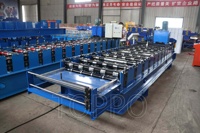 Machine de formage de rouleaux de tuiles de toiture en tôle revêtue de couleur, la plus populaire