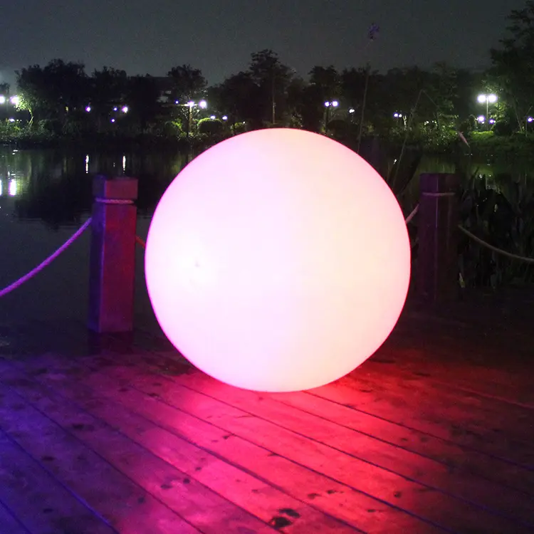 Lampu Display Bola Mengambang Tahan Air Multi Warna Bola Led Tahan Aus Luar Ruangan