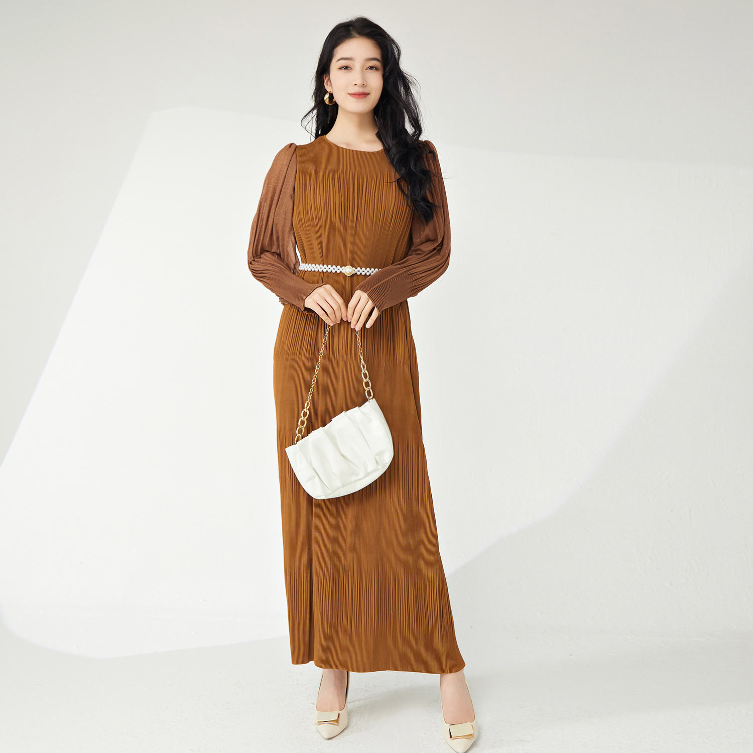 สีน้ำตาล