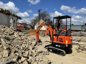 Mini-excavatrice sur chenilles Nante, vente directe usine, 3 tonnes, 2 tonnes, 1,2 tonnes, moteur Kubota EURO V CE EPA, petite pelle avec godet à pince - Product Image 6