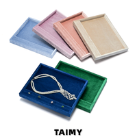 Plateau à bijoux en velours en gros avec fente pour bagues, logo personnalisé, plateau de rangement pour bijoux de vente au détail, plateau de présentation pour vitrine de bijoux