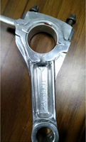 Bielle en aluminium 7075 usinée CNC pour moteurs 13HP et 36HP