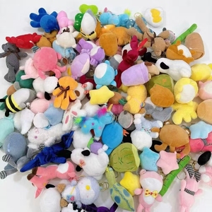 Promotion en gros : Assortiment de jouets en peluche pour machine à griffes, poupées en peluche douces de 5 à 15 cm, jouets en peluche de haute qualité - Product Image 3