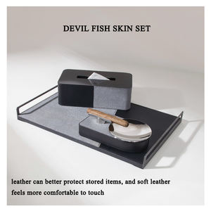 Vente en gros de planche à <span class=keywords><strong>fromage</strong></span> en métal pour couper les charcuteries Pizza Pain Légumes Viande <span class=keywords><strong>Plateau</strong></span> de service en cuir - Product Image 4