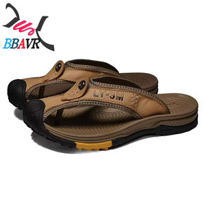 Sandalias tipo chanclas de cuero genuino para hombre, suela gruesa resistente al desgaste, antideslizantes, cómodas, transpirables, zapatos de playa informales para verano - Product Image 1
