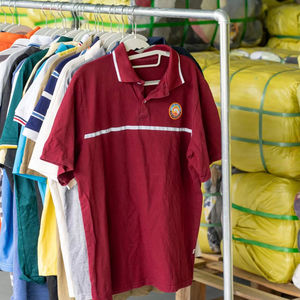 ผู้ผลิต SH07 จำหน่ายเสื้อผ้ามือ<span class=keywords><strong>สอง</strong></span> เสื้อยืด<span class=keywords><strong>ผู้ชาย</strong></span> <span class=keywords><strong>กางเกง</strong></span><span class=keywords><strong>คา</strong></span><span class=keywords><strong>ร์</strong></span><span class=keywords><strong>โก้</strong></span> ชุดเดรสผู้หญิง เสื้อเบลาส์ เสื้อผ้า<span class=keywords><strong>มือ</strong></span><span class=keywords><strong>สอง</strong></span>คละแบบขายส่ง - Product Image 1