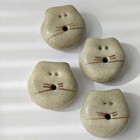 Porte-encens et support à bâtonnets en forme de tête de chat en argile grise artisanale, décoration d'intérieur moderne et fantaisiste, pièce de collection