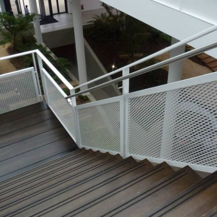 Protective Stainless Steel Expanded Metal Mesh Perforated Plain Weave