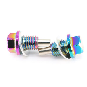 Vis de vidange d'huile en alliage d'aluminium à tête hexagonale Rainbow GR5, vis d'aspiration externe pour carter d'huile de moteur de voiture - Product Image 1