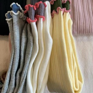 ถุงเท้าผู้หญิงสีสันตัดกัน ขอบระบาย ผ้าฝ้าย ระบายอากาศได้ดี ความยาวครึ่งน่อง สไตล์หวานสำหรับวัยรุ่น - Product Image 4