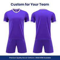 Maillot de football rouge et blanc personnalisé en polyester sublimé avec logo, fabrication OEM en gros