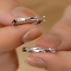 Anillos trenzados <span class=keywords><strong>de</strong></span> tono plateado para parejas, anillos <span class=keywords><strong>de</strong></span> <span class=keywords><strong>promesa</strong></span> a juego minimalistas para hombres y mujeres, joyería <span class=keywords><strong>de</strong></span> boda <span class=keywords><strong>de</strong></span> moda - Product Image 2