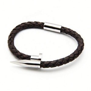 ZYO Nouveau Bracelet en Cuir Tendance avec Acier Inoxydable, Modèles Créatifs Effet Explosion, Style Punk Simple, Bracelet M à Clous Tressés pour Homme - Product Image 5