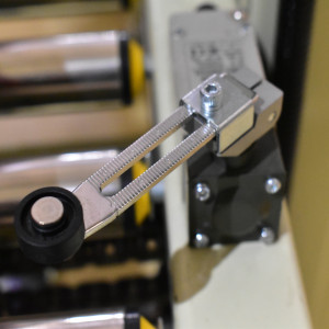 AS823A Automatic Adhesive Carton Case Box Tape Sealing Packing Machine Sealer - Product Image 5