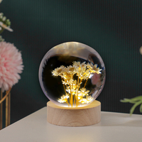 Lampe de nuit LED en boule de cristal de pissenlit véritable préservé, base en bois, globe de fleurs en résine, décoration d'intérieur, cadeau d'anniversaire