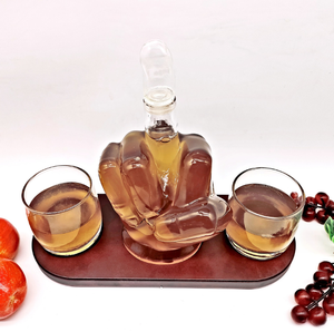 Cá Nhân Phong Cách Thiết Kế Độc Đáo Vui 1000Ml Thủy Tinh Ngón Tay Giữa Rượu Whisky Vodka Brandy Decanter Set Với Chủ Và Ly - Product Image 3