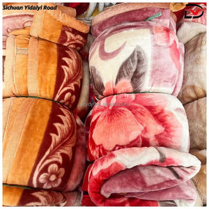 Mantas de Franela Grandes y Suaves al por Mayor, Mantas Cálidas y Acogedoras para la Familia, para la Cama - Product Image 4