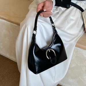 Sac à main en cuir pour femme, élégant et abordable, sac bandoulière demi-lune à la mode pour femme, sac fourre-tout chic pour femme - Product Image 1