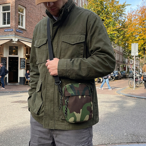Petit <span class=keywords><strong>sac</strong></span> pour téléphone portable avec sangle réglable, tissu Oxford imperméable pour hommes, <span class=keywords><strong>sac</strong></span> <span class=keywords><strong>bandoulière</strong></span> durable, <span class=keywords><strong>sac</strong></span> à <span class=keywords><strong>bandoulière</strong></span> camouflage tendance - Product Image 1
