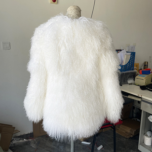 Manteaux en fourrure de mouton d'hiver 2025 pour femmes, <span class=keywords><strong>manteau</strong></span> en fourrure de Mongolie <span class=keywords><strong>blanc</strong></span> et moelleux, véritable <span class=keywords><strong>manteau</strong></span> pour femmes avec fourrure de mouton bouclée - Product Image 4