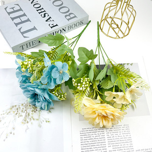 Ramo de Dalias Artificiales de 30cm, Flor de Seda para Decoración del Hogar y Accesorios de Fotografía - Product Image 3