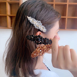 Clip di capelli di cristallo di modo di vendita caldo coreano di YIYI per le donne Glitter perline di plastica colorate accessori per capelli all'ingrosso - Product Image 2