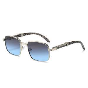 Gafas de sol rectangulares retro con montura completa, lentes degradadas, protección UV400, protección solar unisex para adultos - Product Image 1