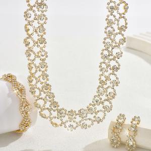 Set di Gioielli da Sposa Elegante e Alla Moda <span class=keywords><strong>XOXO</strong></span> in 4 Pezzi con Cristalli e Strass per Donne - Product Image 3