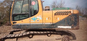 Excavatrice sur chenilles multifonctionnelle d'origine coréenne d'occasion Hyundai HX220HD Moteur Yanmar Haute efficacité Bon roulement de pompe - Product Image 4