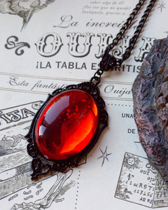 Collana Vintage in acrilico gotico cammeo ciondolo in cristallo satana diavolo gioielli magici di Halloween - Product Image 4