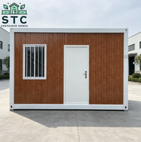 Maisons préfabriquées en conteneurs de 10 pieds à aspect bois, maisons miniatures de 20 pieds, toilettes portables personnalisables pour les chantiers de construction extérieurs