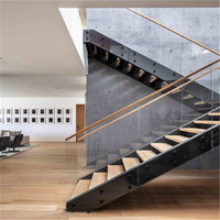 Escalier en bois avec marche en bois et riser 12mm garde-corps en verre trempé top solide en bois main courante