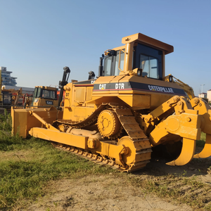 รถดันดิน CAT D7R มือสอง สภาพดี ใช้งานน้อย พร้อมระบบไฮดรอลิกที่แข็งแกร่ง - Product Image 1