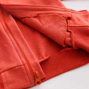 เสื้อโค้ทยาวสำหรับฤดูหนาวแบบใหม่และกางเกงขายาวสไตล์ฮิปฮอปสำหรับเด็กผู้หญิง ชุดเสื้อผ้าฮาโลวีน คอลเลคชั่นพรีเมียมใหม่จากผู้ผลิตเสื้อผ้า - Product Image 4