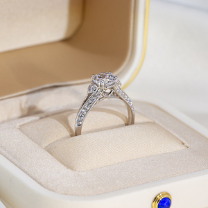 แหวนหมั้นเพชรเม็ดกลมทองคำ 18K รุ่น MSR-1755 สำหรับผู้หญิง จาก Messi Jewelry - Product Image 2