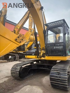 Excavatrice sur chenilles CAT 320D2L de 20 tonnes d'occasion avec moteur C7.1 - Product Image 2