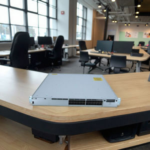 En stock, scellé en usine, C9300L-24P-4X-E, commutateur Gigabit PoE+ 24 ports avec 4x10G SFP+, tout neuf, commutateur Catalyst d'origine - Product Image 6