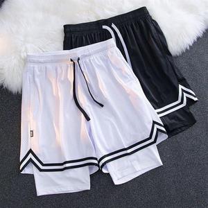 Shorts de basketball respirants en maille double couche pour adolescents, style américain, au-dessus du genou, pour la course et l'entraînement physique (vente en gros) - Product Image 3