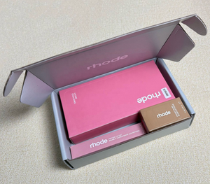 Estuche para Labiales: Tus Esenciales en un Solo Lugar, Set de Estuche para Teléfono rhode con Brillo Labial para iPhone con Paquete de Regalo para iPhone 17 Pro <span class=keywords><strong>Max</strong></span> - Product Image 6