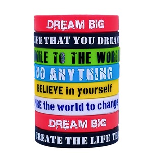 DREAM BIG Pulseras de silicona, paquete de 6 pulseras motivacionales para hombres y mujeres, joyería decorativa impermeable - Product Image 1